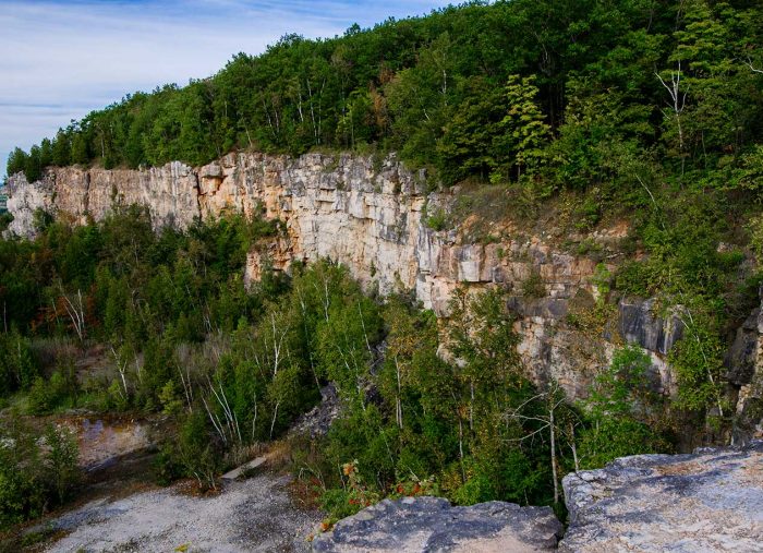 World-known Niagara Escarpment is an old rocks but a young escarpment